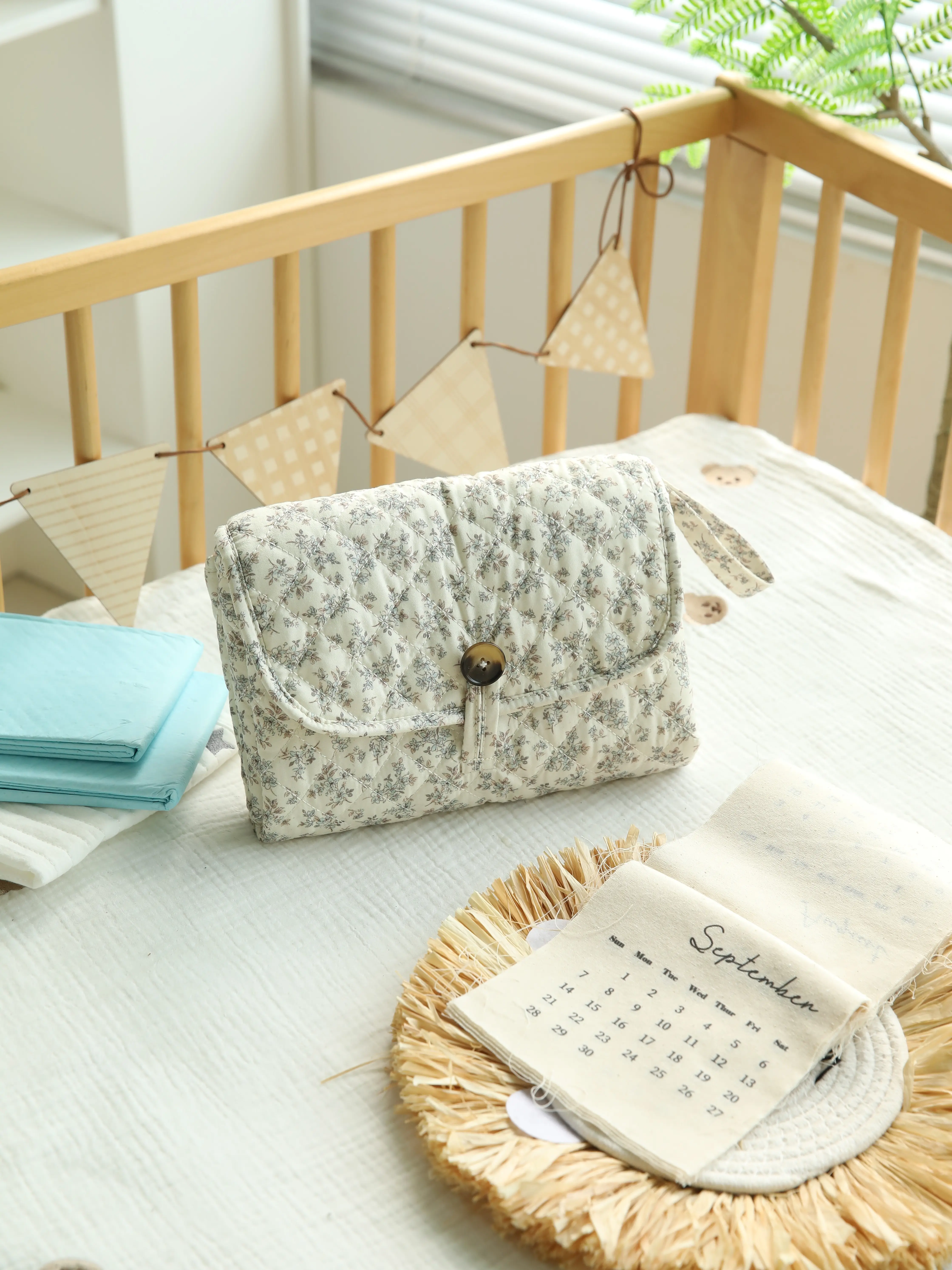 Foldable Quilted Changing Pad – Portable Waterproof Mat for Baby Care, Pet Use & Travel | Home, Stroller & On-the-Go travel