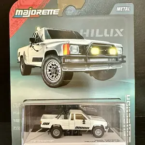 MAJORETTE COLLECTION 1985 TOYOTA HILUX SR5 PICK UP MINT CARD SEALED NEW.