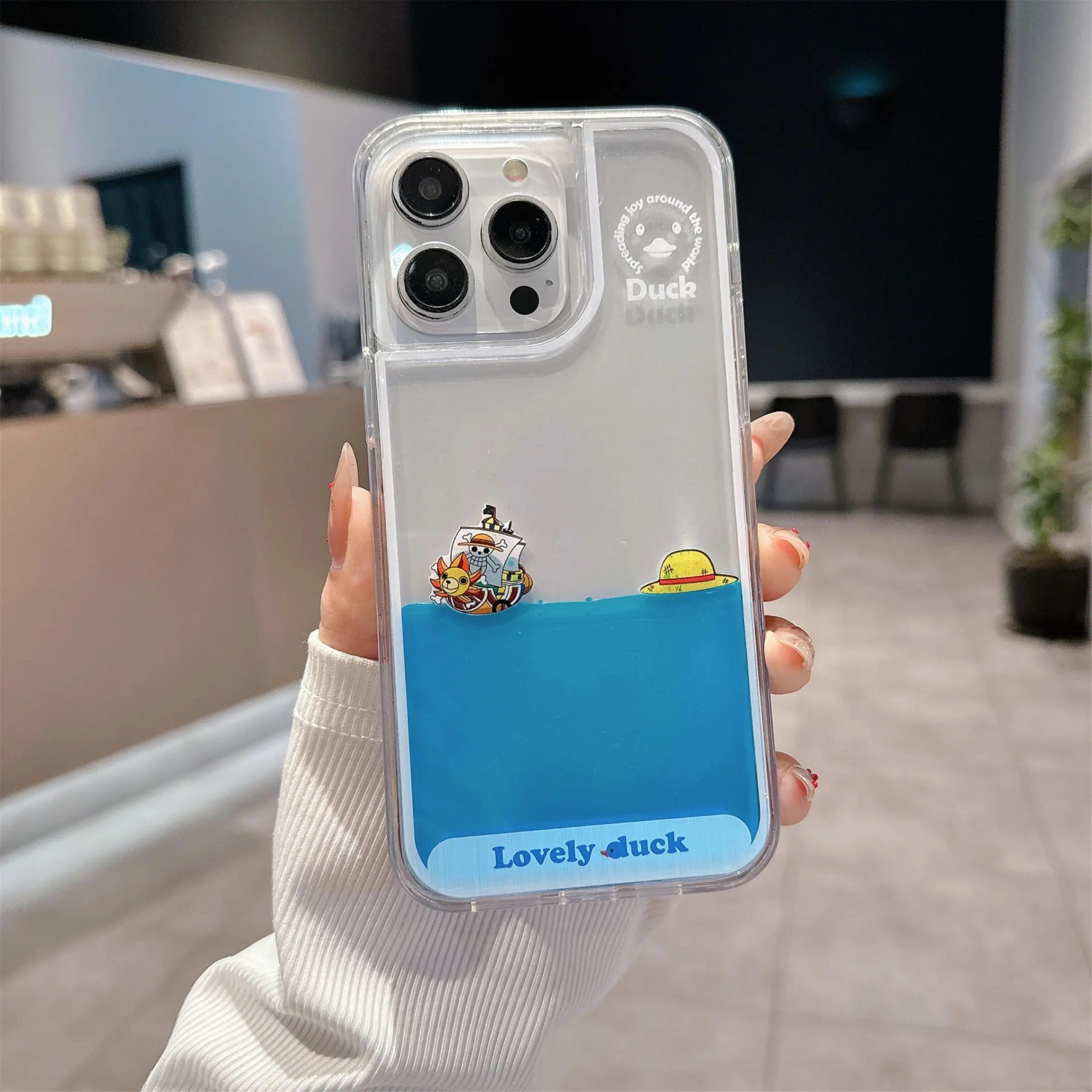 Creative Cartoon Straw Hat Pirate Ship Protective iPhone Case Cover, Cute Phone Cover, New Transparent Liquid Flow Design, Shockproof Durable Full Protection for iPhone 16 Pro Max, 17, 15 Pro, 12 Pro, 14, 13 Pro