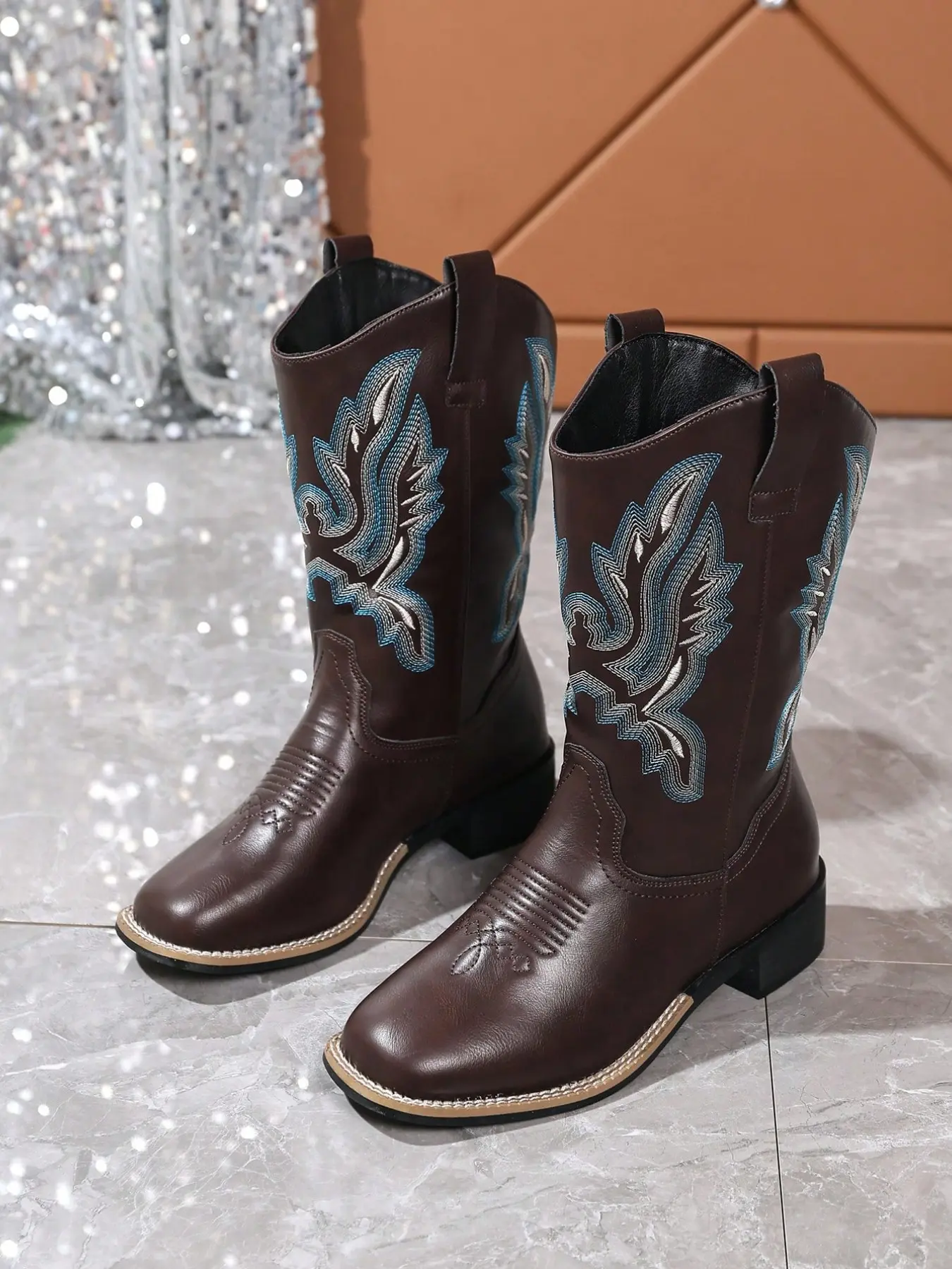 Women's Vintage Embroidered Western Cowboy Boots, Embellished Cowgirl Boots, Slip-On Square Toe Mid-Calf Boot, Ethnic Style Fashionable Riding Boots, Rodeo Western Boots