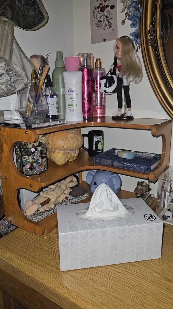 Item: Brown, 3rd floor