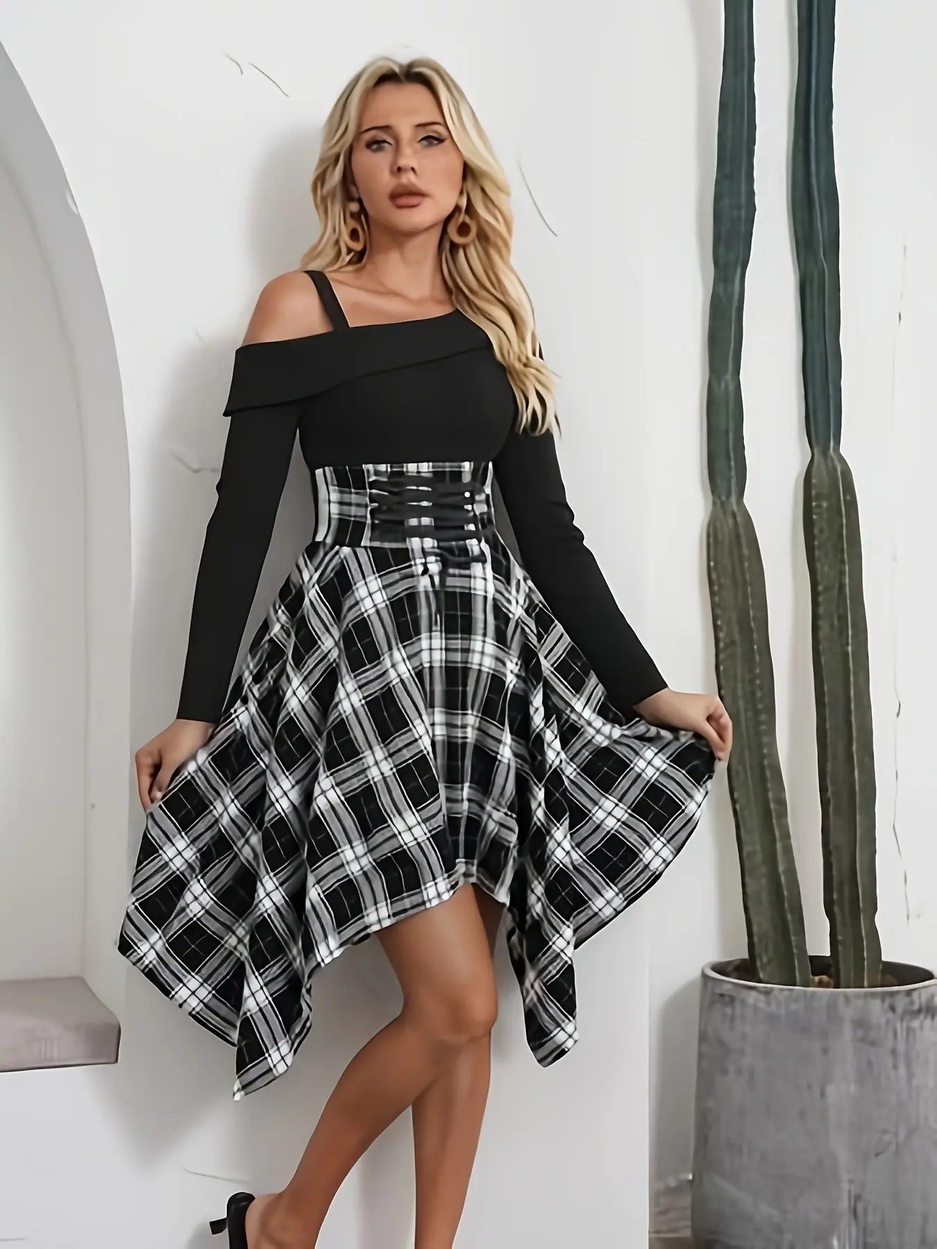 Women's Fashion Sexy Asymmetrical Plaid Long Sleeve Dress, Casual Fashion Clothing, Casual Fashion Fitted, Elegant Patchwork Design, Aesthetic, Perfect for Casual Wear, All Seasons