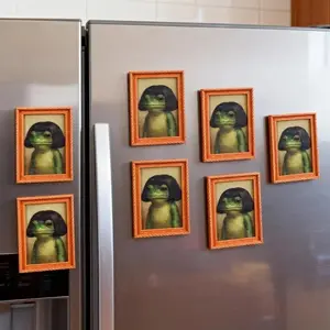 Funny Frog Magnet Frog Haircut Mini Fridge Magnet, Modern Kitchen Decoration, Home Decor, Durable Wooden Structure, Suitable for Refrigerator
