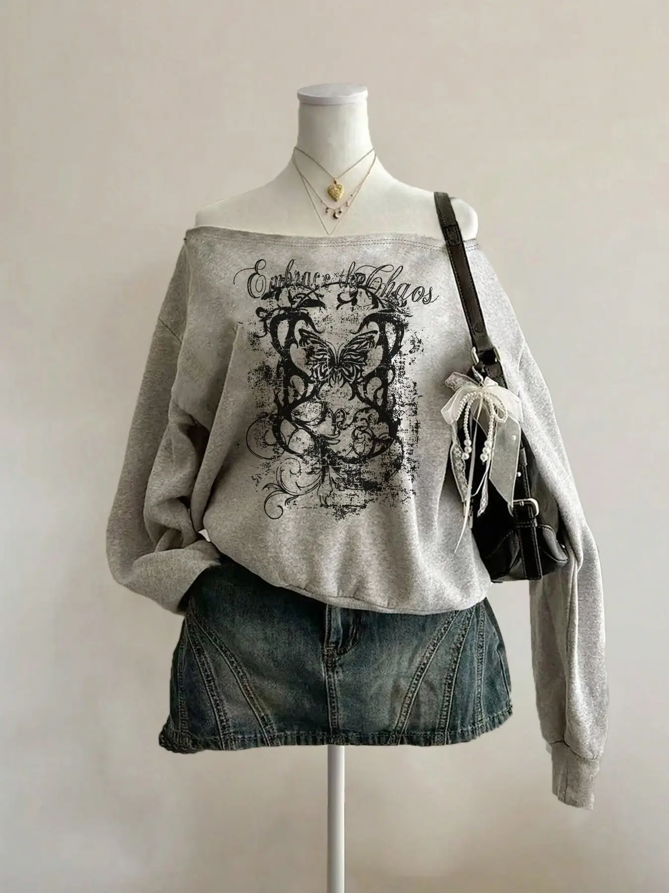 Women's Y2K Gothic Style Off-Shoulder Long Sleeve Sweater, Sweatshirts, Fashion Casual Sweatshirt, Butterfly Totem Letter Print Loose-Fitting Casual Top, Womenswear, Lady, All Seasons Essential