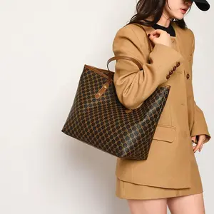 High End High-Capacity Bag for Women, New Trendy Tote Bag, Versatile Commuting Texture Portable Shoulder Bag Yogodlns
