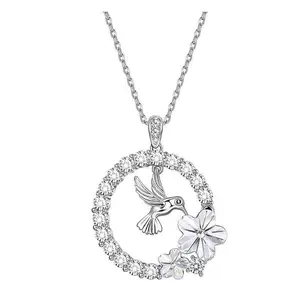 Gold Plated Hummingbird Pendant Necklace Sparkly Crystal Circle Necklace for Women Gold Everyday Wear Neck For Christmaslace