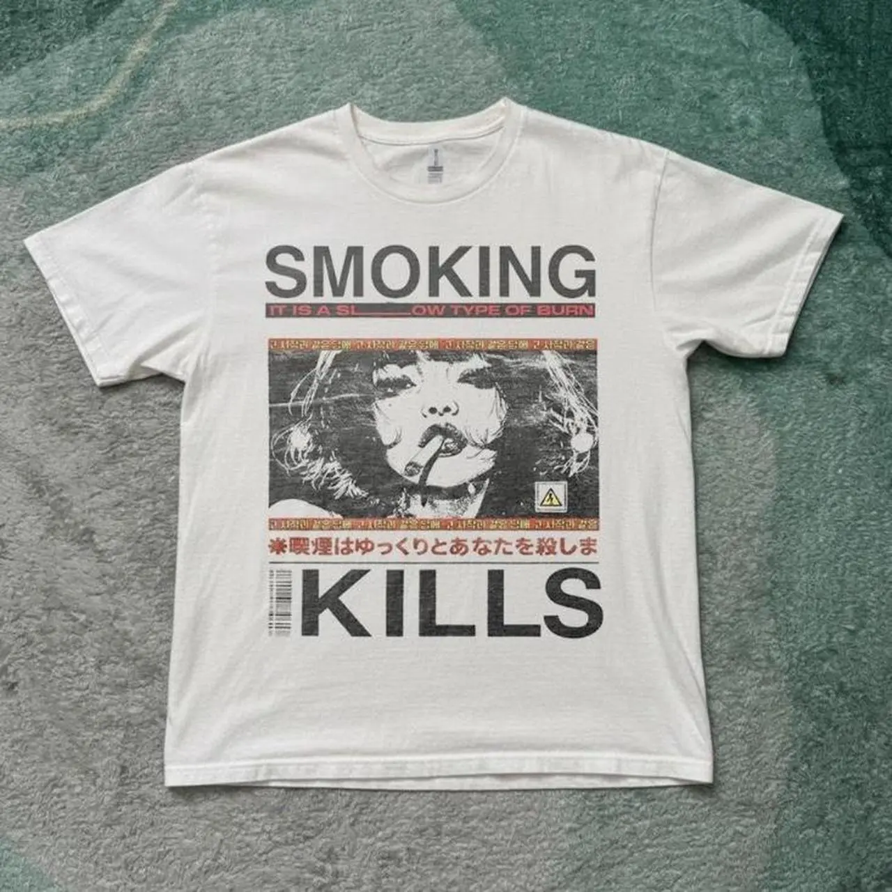 Gildan White Smoking kills cotton streetwear tee with bold graphics
