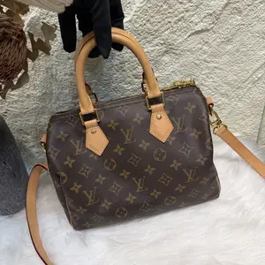 Pre-owned Louis Vuitton LV SPeedy 25 Shoulder Bag Brown Monogram Canvas with Tan Leather Trim and Gold Hardware