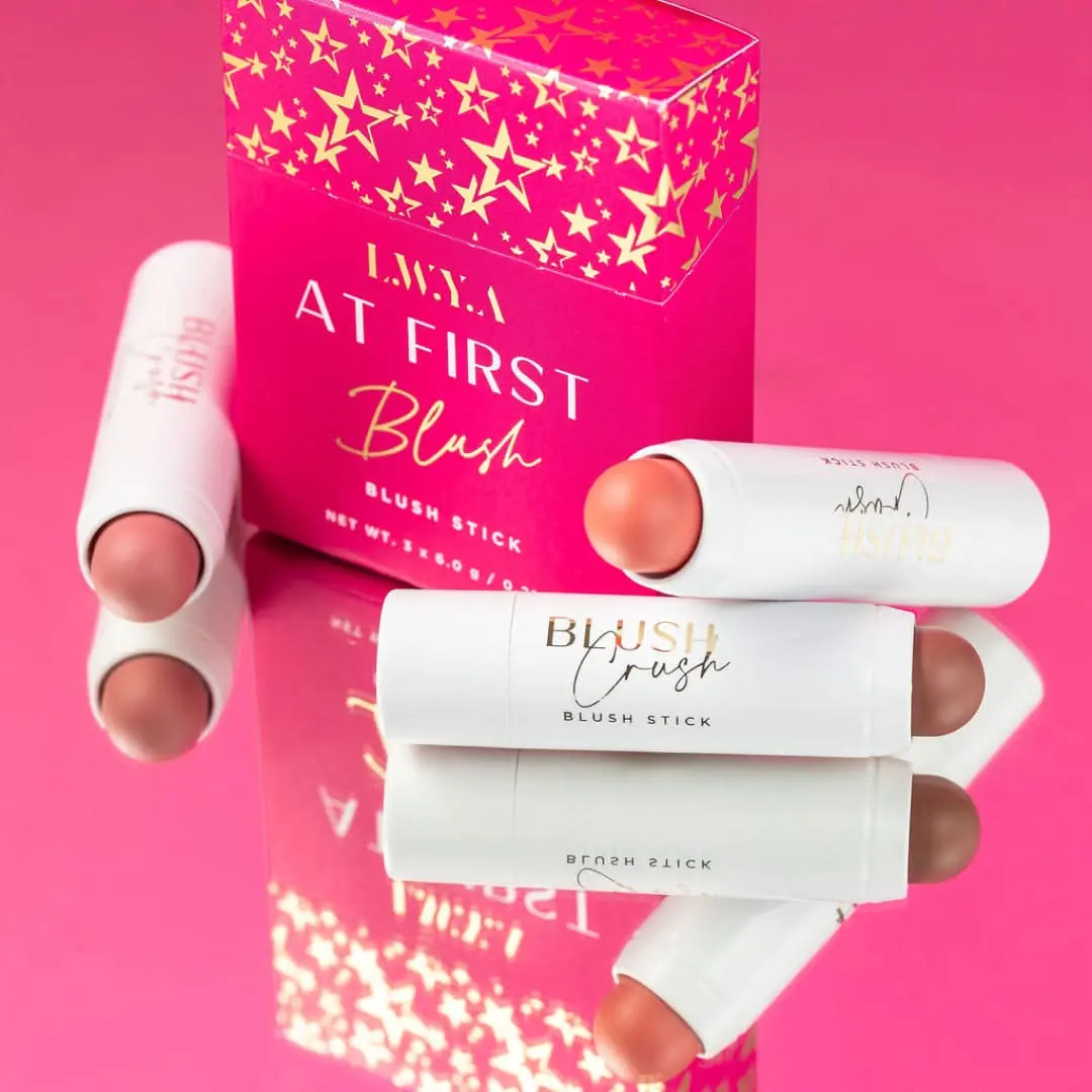 At First Blush Trio Blush & Bronzer Sticks At First Blush Trio Blush & Bronzer Sticks