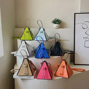 Retro Handheld Triangle Bag 2026 New Niche Design Trendy Women's Bag Ins Single Shoulder Crossbody Bag