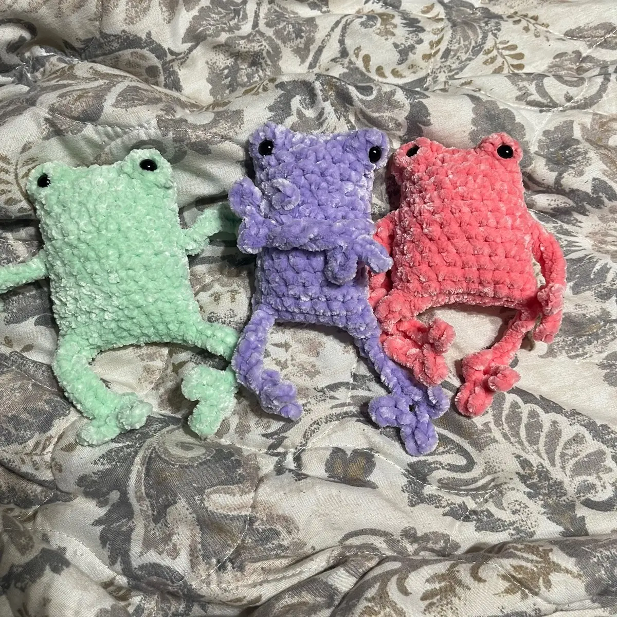 Leggy frog