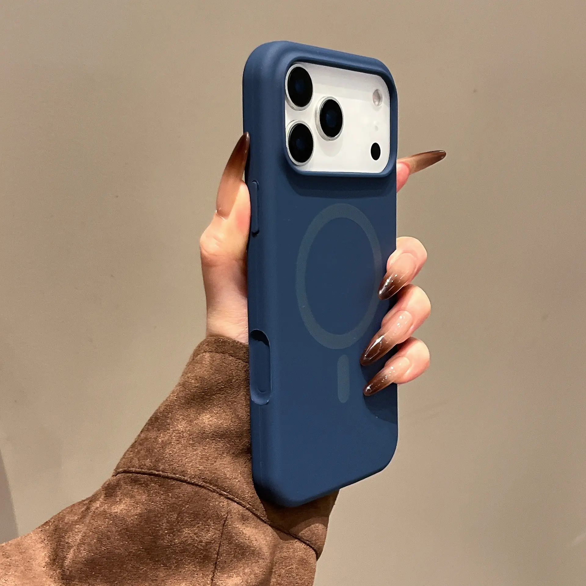 Liquid Silicone Smartphone Case for Multi-Model Cellphone Handheld Devices (IP17 Pro Max, IP16/15/14 Pro Max) - Large Window Hollow-Out, Solid Color, Thick Ring Magnetic Suction, Skin-Feel Texture, Heavy Duty Customized Protective Cover
