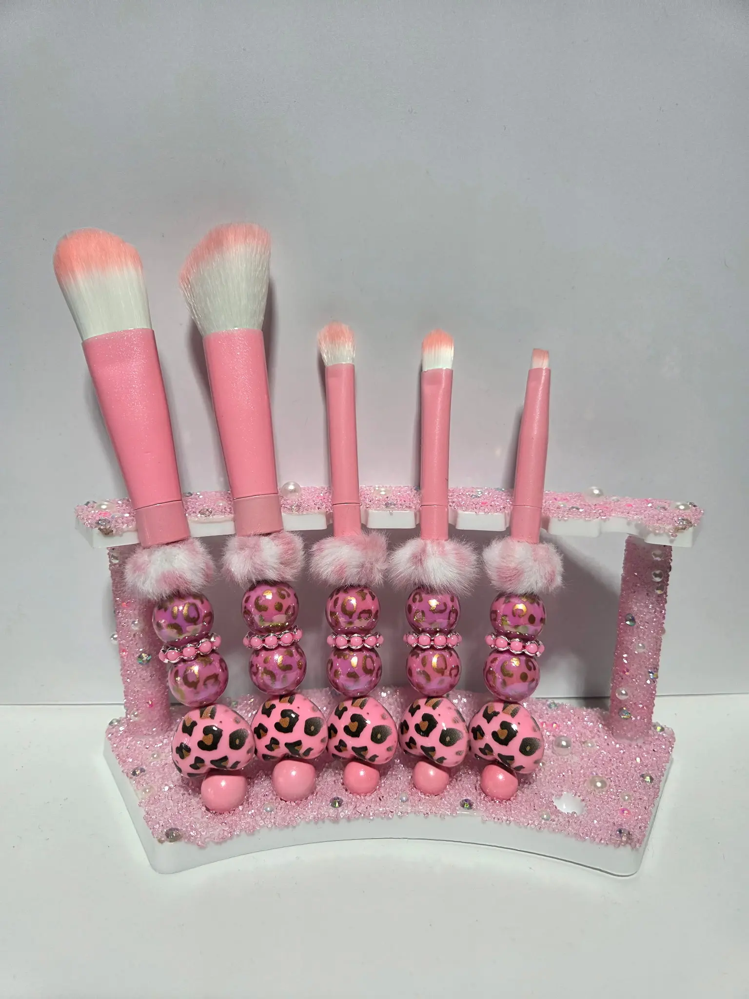 LIVE CLAIM ONLY - Kat's Fancy Makeup Brushes - Picture shown is for reference only - Sold separately