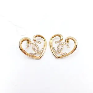 Pre-owned CHANEL Gold Tone Crystal Heart CC Earrings T10422904