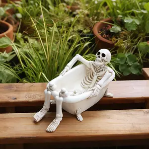 Halloween Resin Skull Bathtub Planter with Drain Hole, Indoor Outdoor Home Decor Ornament, Succulent Flower Pot, 1 Piece