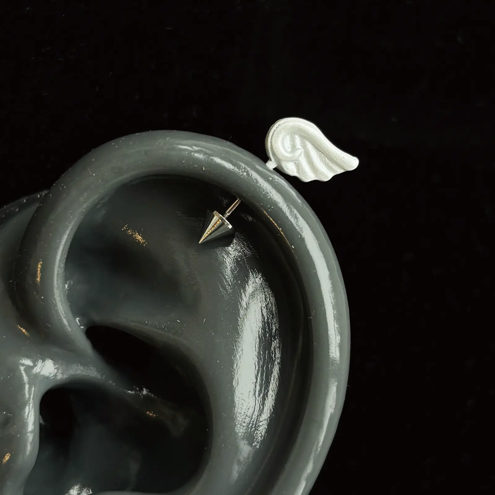 Angel Wing Cartilage Earrings Pair, White Wing & Silver Spike Barbell Studs, Hypoallergenic Stainless Steel Helix Piercing Jewelry, Y2K Angelcore Coquette Grunge Earrings, Cute Gift for Best Friend
