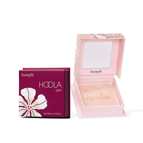 Hoola Light Bronzer + Cookie Highlighter