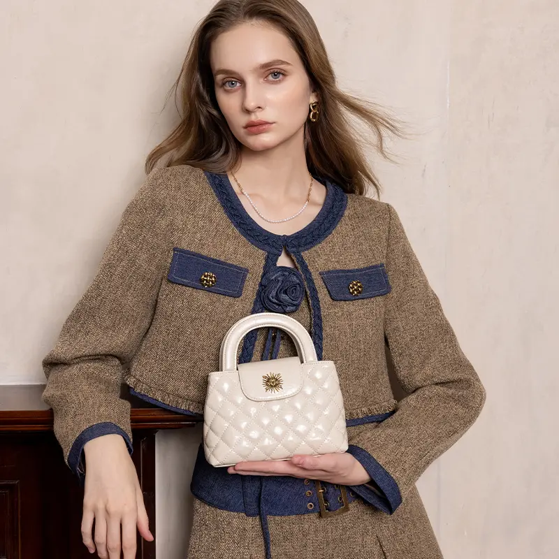 Women's bags: Kelly bag with elegant style, simple diamond-patterned bag, fashionable crossbody bag