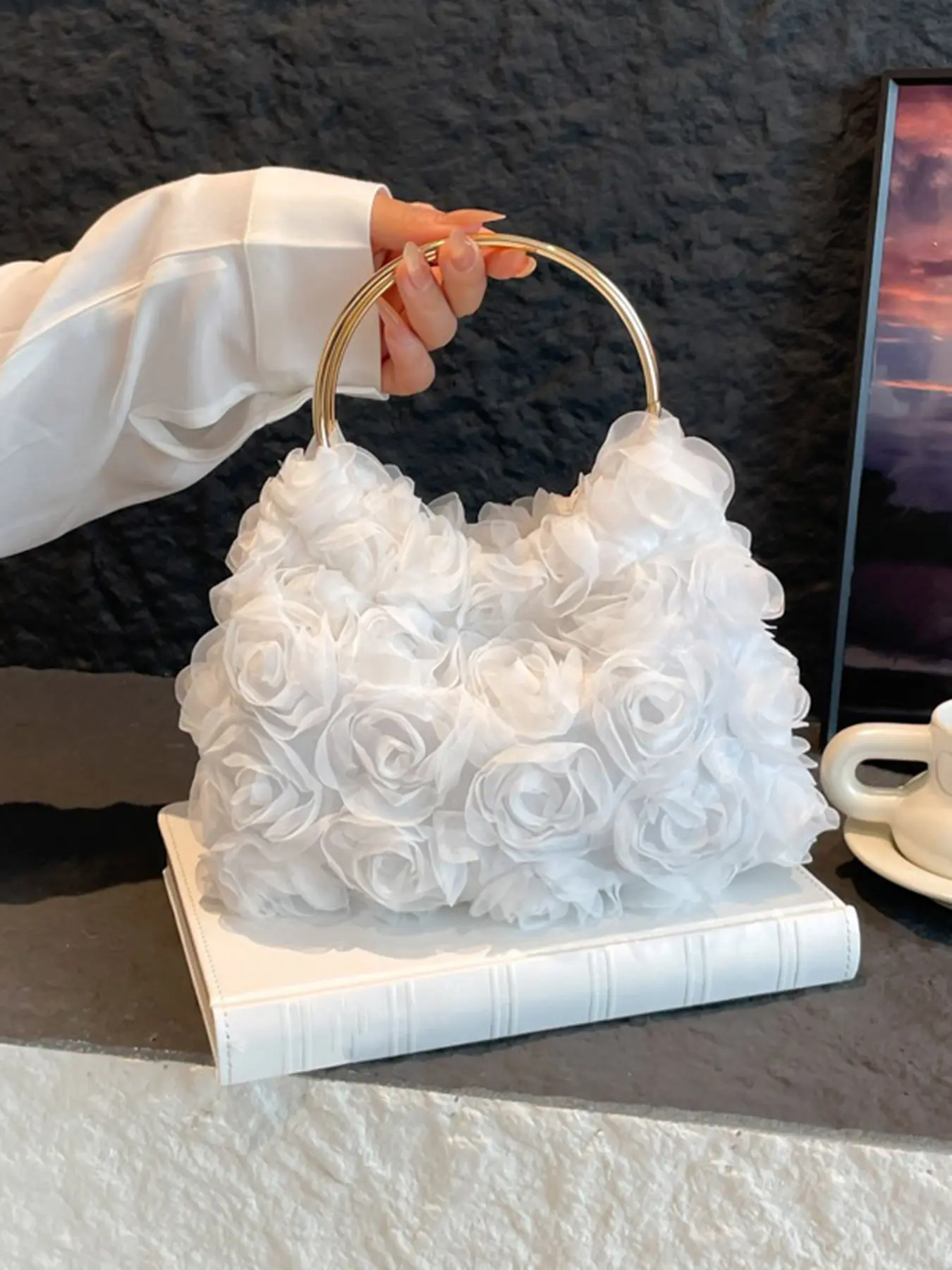 First choice for Valentine's Day! Light luxury romantic rose cloud bag, exquisite atmosphere, circular handle design, can accommodate lipstick and cosmetics, suitable for dates, shopping, and gatherings Floral Embossed Handbag Elegant Bag