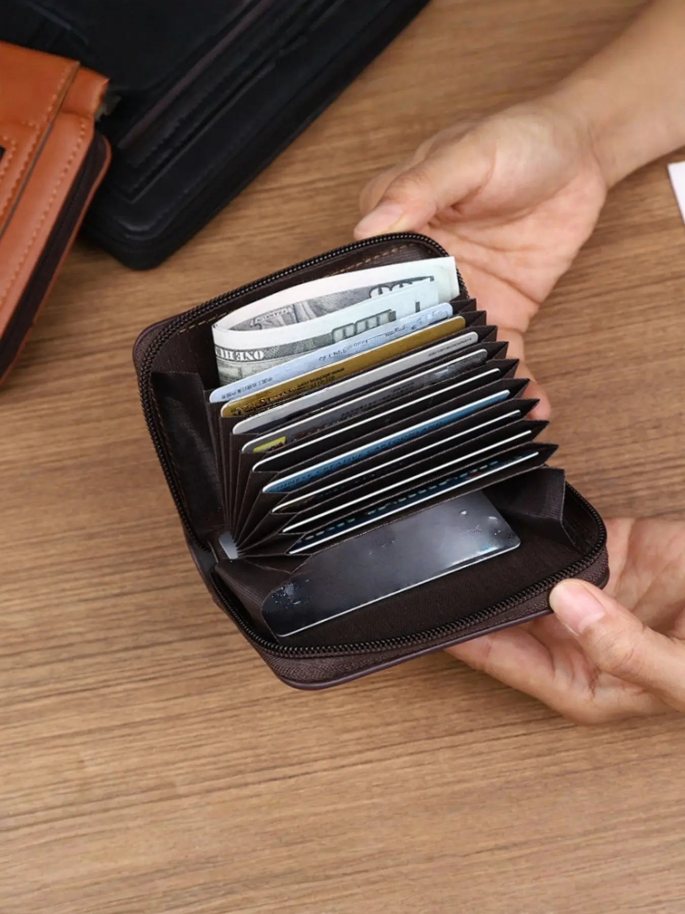 New PU Card Wallet, Anti-Theft RFID Blocking, Secure Card Storage, Large Capacity Coin Purse, Multi-Functional Small Wallet for Driver's License and Credit Cards, Zipper Card Holder, Zipper Wallet Design