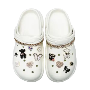 14pcs Black & White Bear Shoe Charms For Women DIY Accessories 12mm Buckle Soft PVC/Hard Resin Shoe Decoration For Halloween Christmas Party Daily Wear Creative Gift Idea