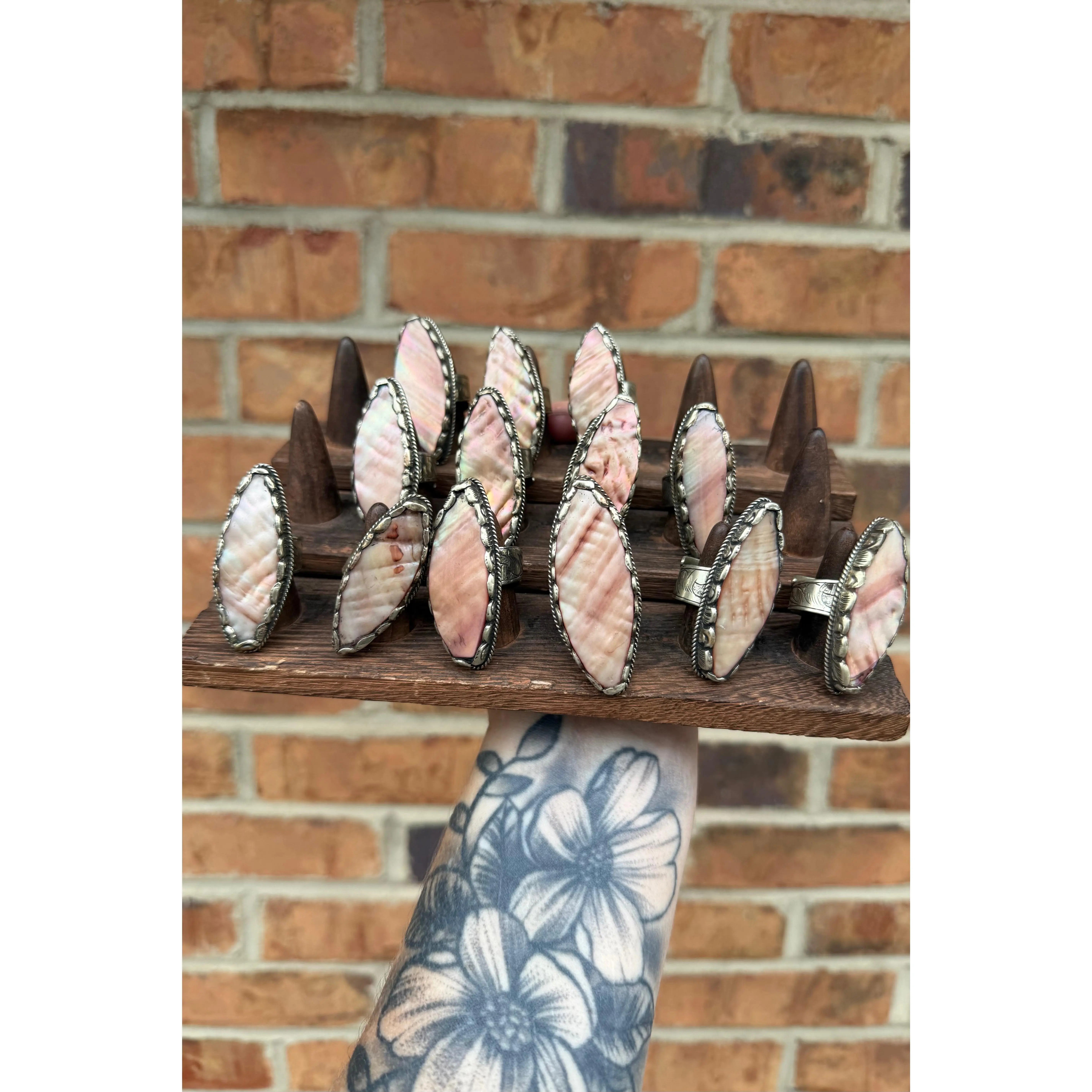 Shades of Pail  Pink and Soft Brown Ring