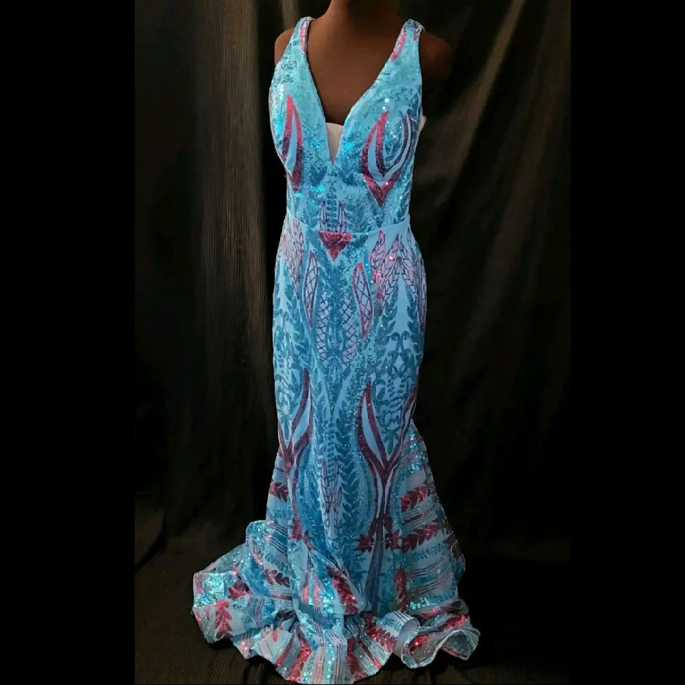 Sz 14 Iridescent Turquoise Sequin Plunge V-Neck Evening Gown
