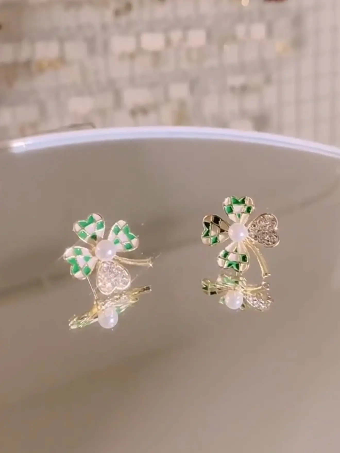 SR Pearl Co. Green Clover Earring Freshwater Pearl 14K Gold Filled Eye-Catching Women Gift
