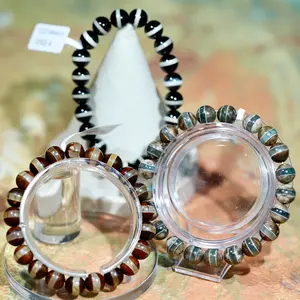 【Etched Agate Beads】（Random delivery）Etched Agate Beads Stretch Bracelet, Handmade Unisex Bracelets for Meditation, Yoga, Spiritual Healing & Positive Energy