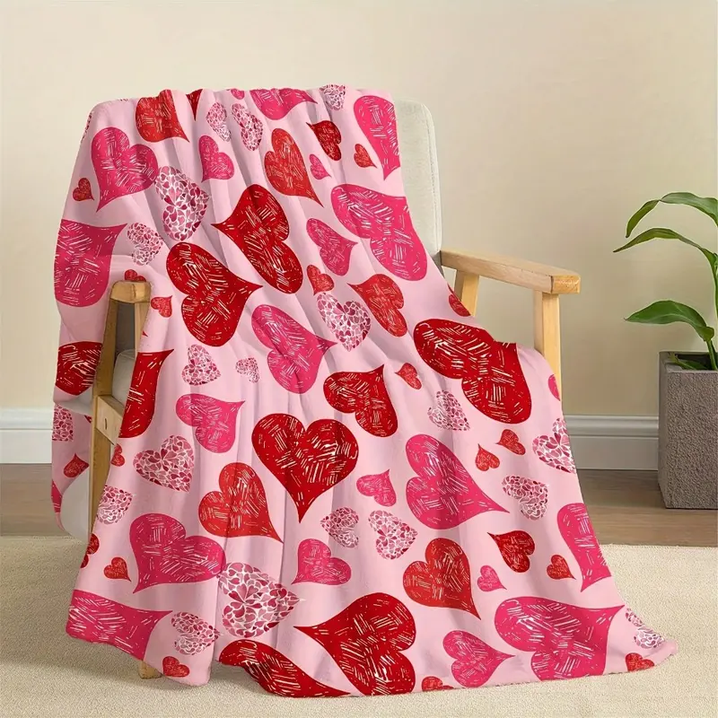 [Valentine's Day Blanket] 1pc Lightweight Valentine's Day Flannel Blanket - Red & Pink Heart Print |   All-Season Throw For Bed, Couch, Or Home Decor |   Machine Washable Romantic Gift
