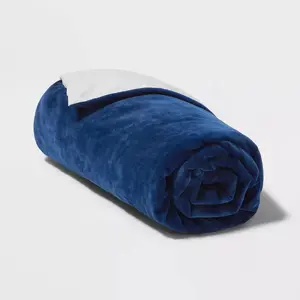60"x40" 6lbs Waterproof Removable Cover Weighted Blanket Blue - Pillowfort