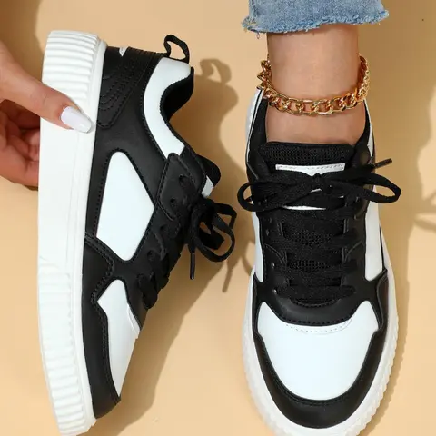 Fashionable Colorblock Lace Up Low Top Designer Sneakers, Casual Trainer, Comfortable Breathable Skate Shoes, Female All-match Round Toe Shoes for Daily Wear