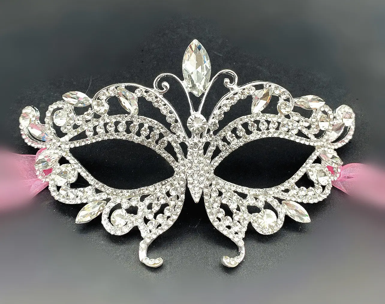 Bridal Butterfly Masquerade Mask - Wedding Eye Mask for Masquerade Ball, Halloween Party Festive & Party Supplies Accessory