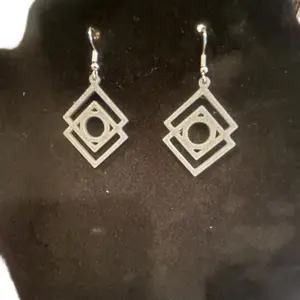 Gray Triangle Earrings - Stylish and Trendy Jewelry