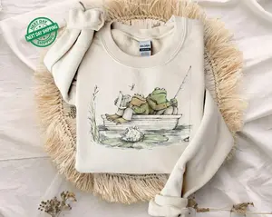 Frog 90s Graphic Sweatshirt, Unisex Oversize Cotton Toad Sweatshirt, Nature Sweater, Frog Hoodie, Book Lovers Hoodie