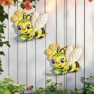 Metal Bee Hanging Decorations, Natural Design, Multicolor Metal Bees, Outdoor Wall Art, Garden, Yard, Fence, Balcony, Patio, Garage Door, Garden Accessories