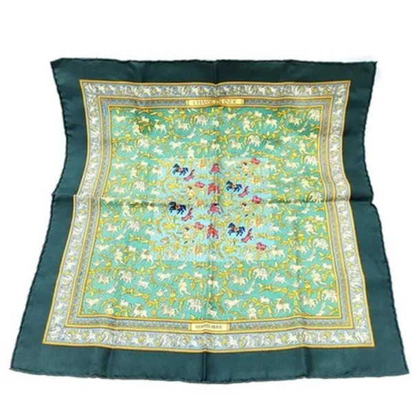 Pre-owned Hermès Scarf Carré 45 Chasse En Inde Greens Silk 100 12668297291/092222