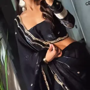 Bollywood design black heavy boutique work sari with full stage blouse  sari pick foll done