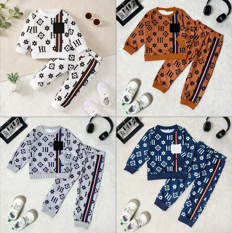 Ready Stock 6m-3y Toddler Boys' Trendy Two-Piece Set Monogram Pattern Striped Accents, Great for Spring Autumn Casual Wear 22406013