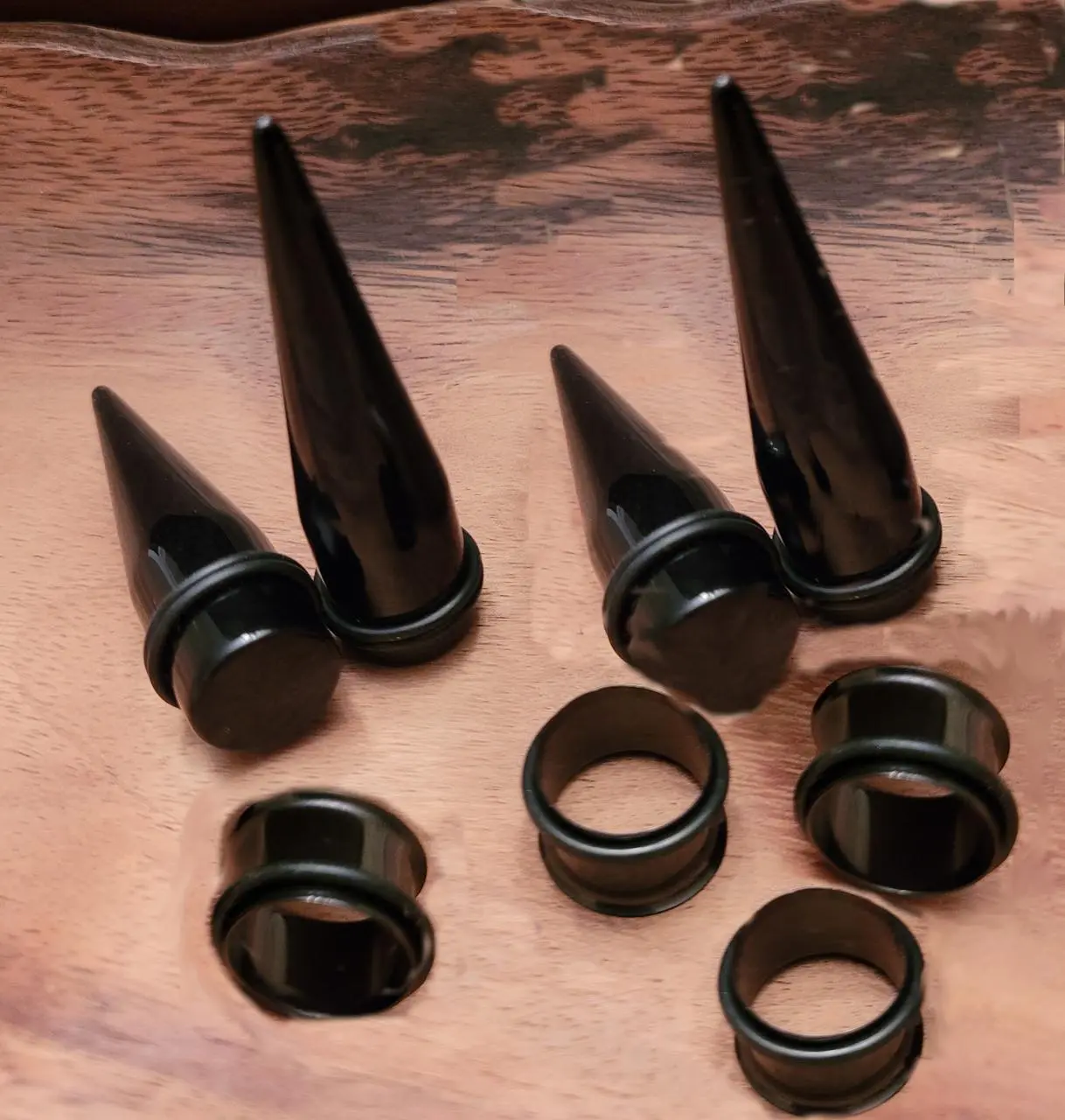 2 Pairs Black Taper and Titanium Tunnels Ear Stretching Kit gauges plugs 1g 0g 00g 1/2 9/16 5/8 3/4 7/8 1 inch set steel metal single flare