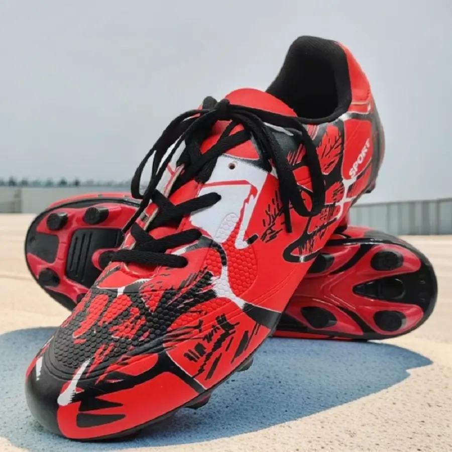 Unisex Athletic Sports Shoes, Green Breathable Nylon Football Boot with an Anti-Slip Sole for Rugby and Outdoor Training, Comfortable Fit, Anti-Slip Grip, Enhances Grip And Safety, Green-40, Multi-Size