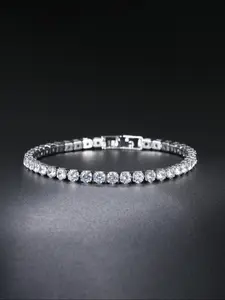 Sparkling full diamond bracelet, elegant and exquisite, perfect for gifting. Fashionable women's jewelry, ideal for daily wear and special occasions as a stylish accessory, Stackable Link Bracelets