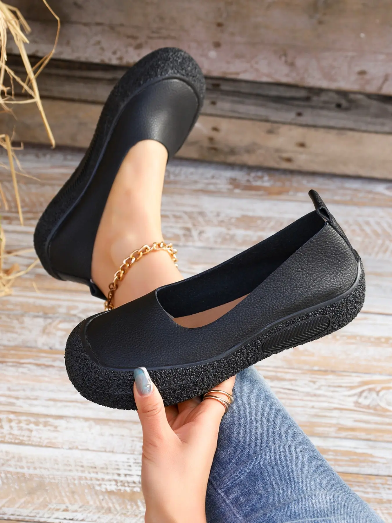 Women's Non-Slip Kitchen Versatile Nurse Shoes Waterproof One-Step Slip-On Rubber Work Sneakers Comfortable Long-Standing Service Staff Footwear