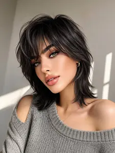 10-Inch Layered Voluminous Bob Wig, Women's Fashion Heat-Resistant Synthetic Wolf Tail Short Hair Wig, Daily Commute Party Use