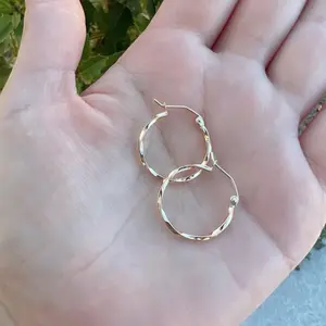 14k Gold  hoops Earrings