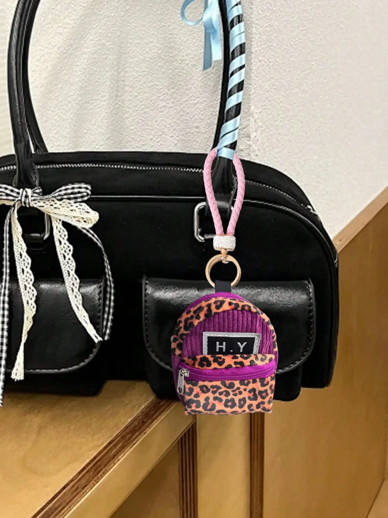 Mini Coin Purse Storage Bag with Colorful Wrist Strap, Sporty Multi-Functional Key/earpod Wallet with Shoulder Strap, Outdoor Fashion Accessory