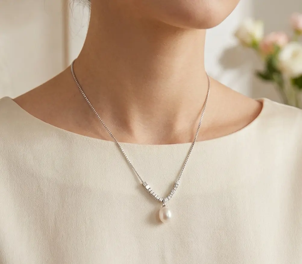 Silver Minimalist Pearl Drop Pendant Necklace for Clean Girl Aesthetic