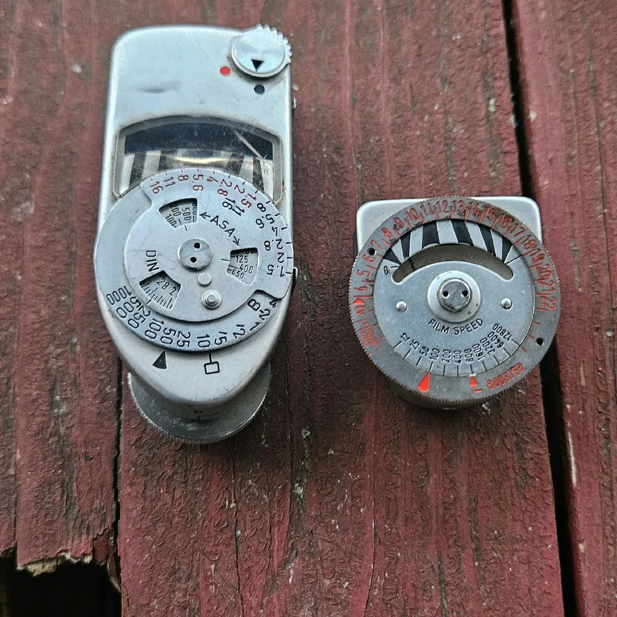 2 Vintage Light Meters for Filmmaking - Camera Accessories