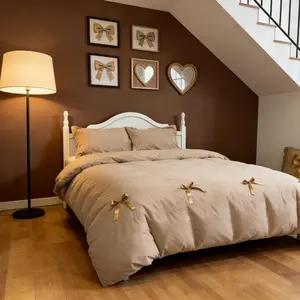 Cute Princess Bow Bedding Set, Soft Polyester Fiber, Includes 1 Fitted Sheet and 2 Pillowcases, Comfortable and Skin-Friendly