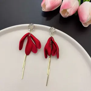 LisiZen French Light Luxury Diamond-Embellished Elegant Petal Tassel Earrings, High-End Unique Exquisite Festive Ear Accessories DZEH1471